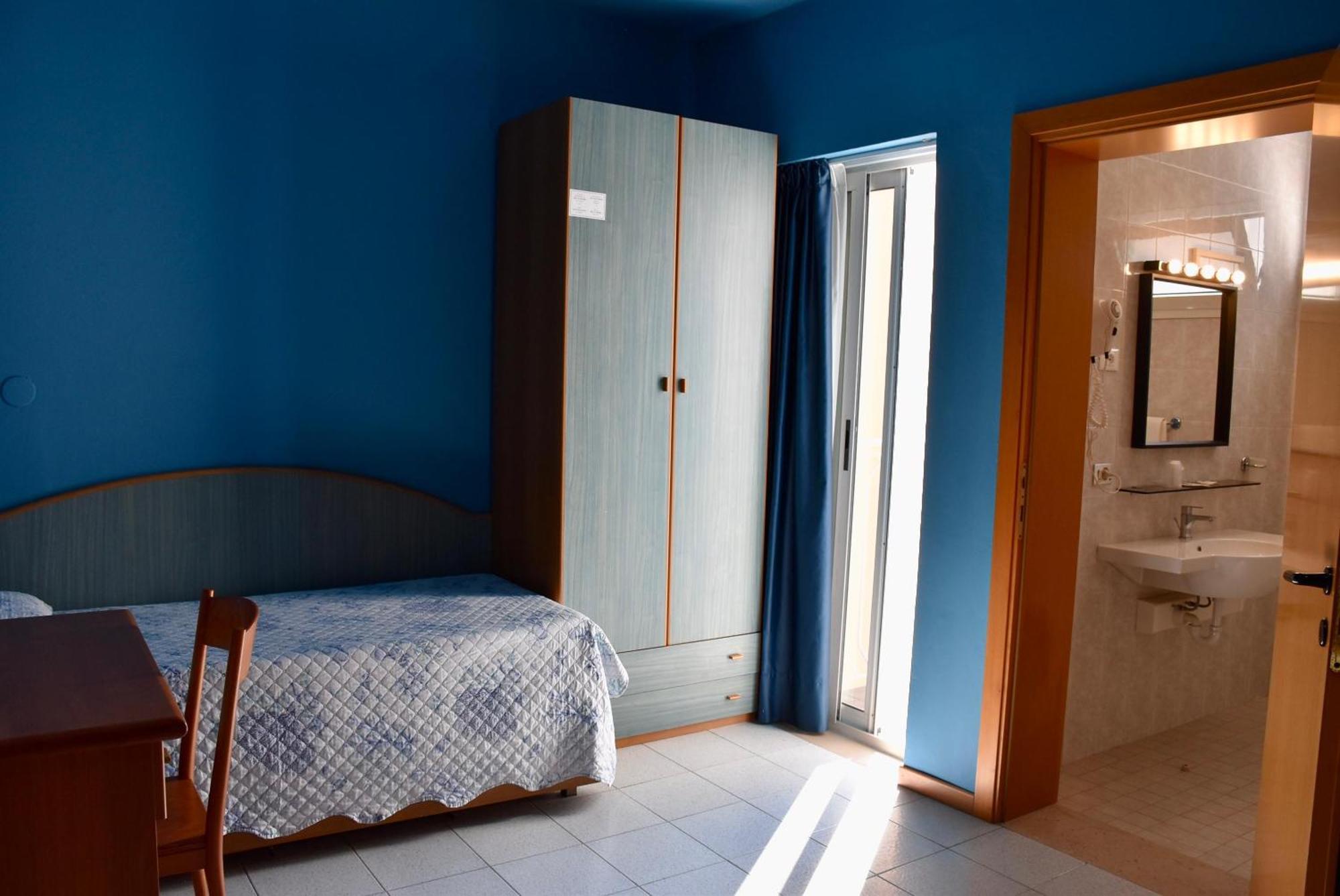 Hotel Portofino Lido di Jesolo Bagian luar foto