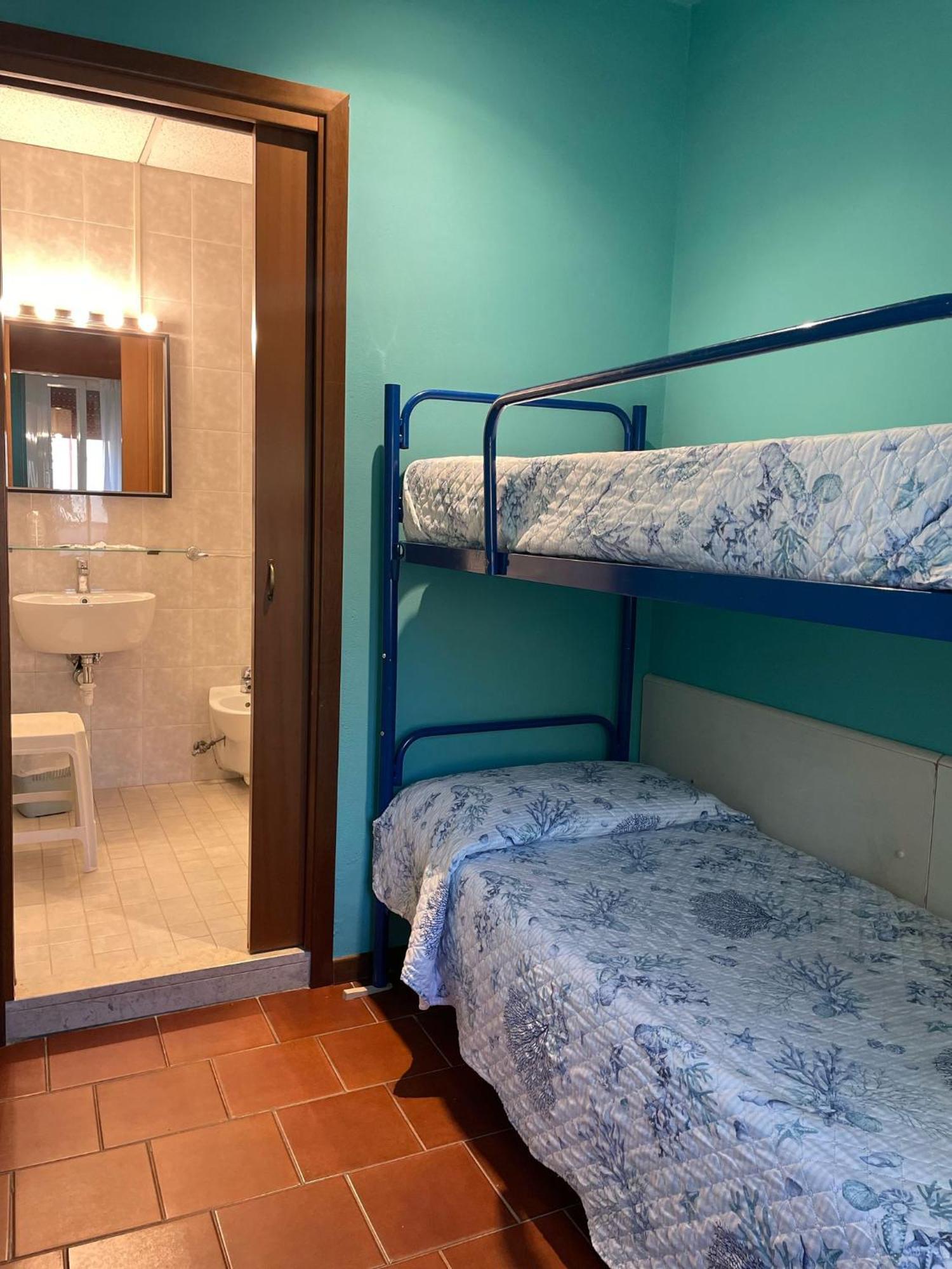 Hotel Portofino Lido di Jesolo Bagian luar foto