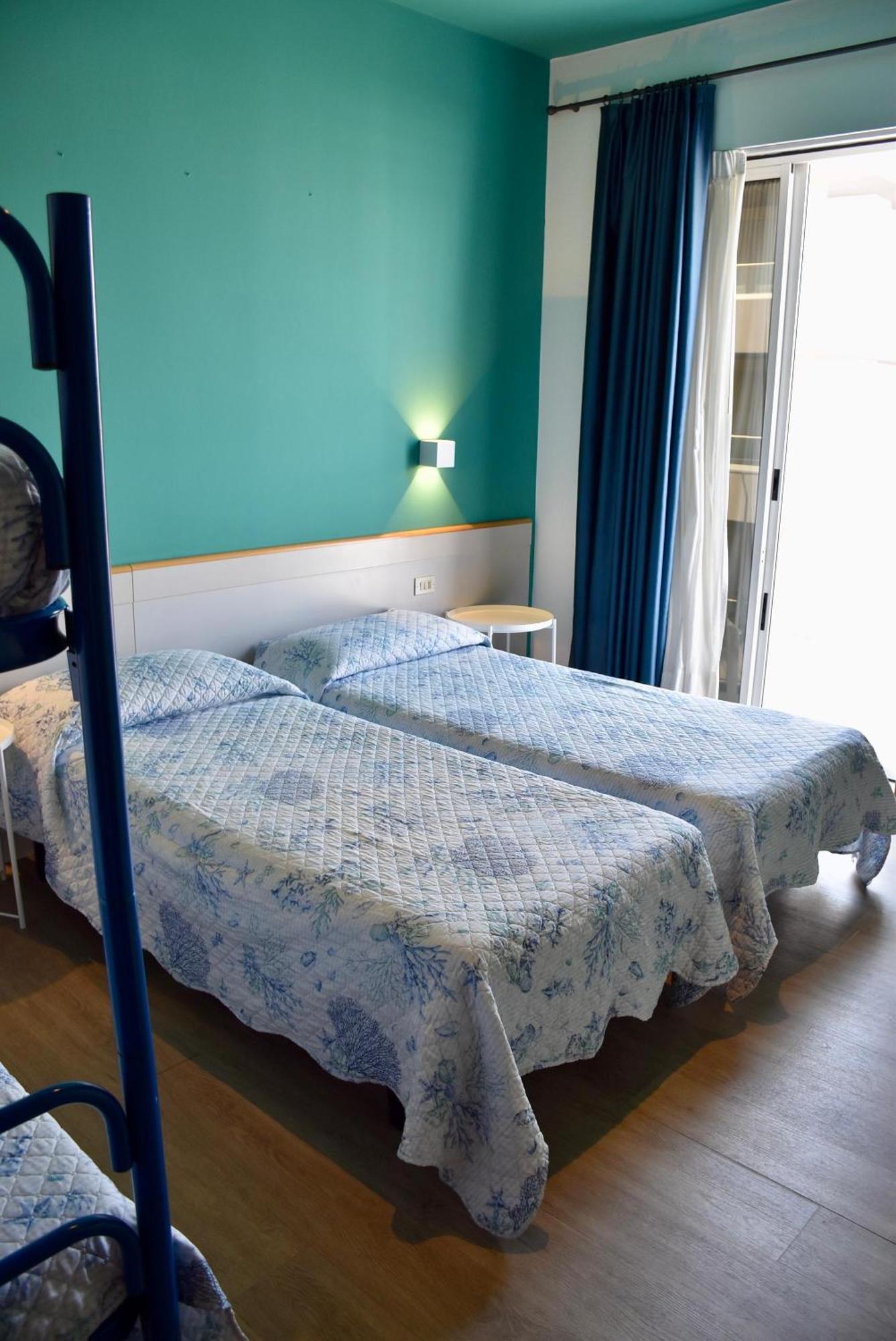 Hotel Portofino Lido di Jesolo Bagian luar foto