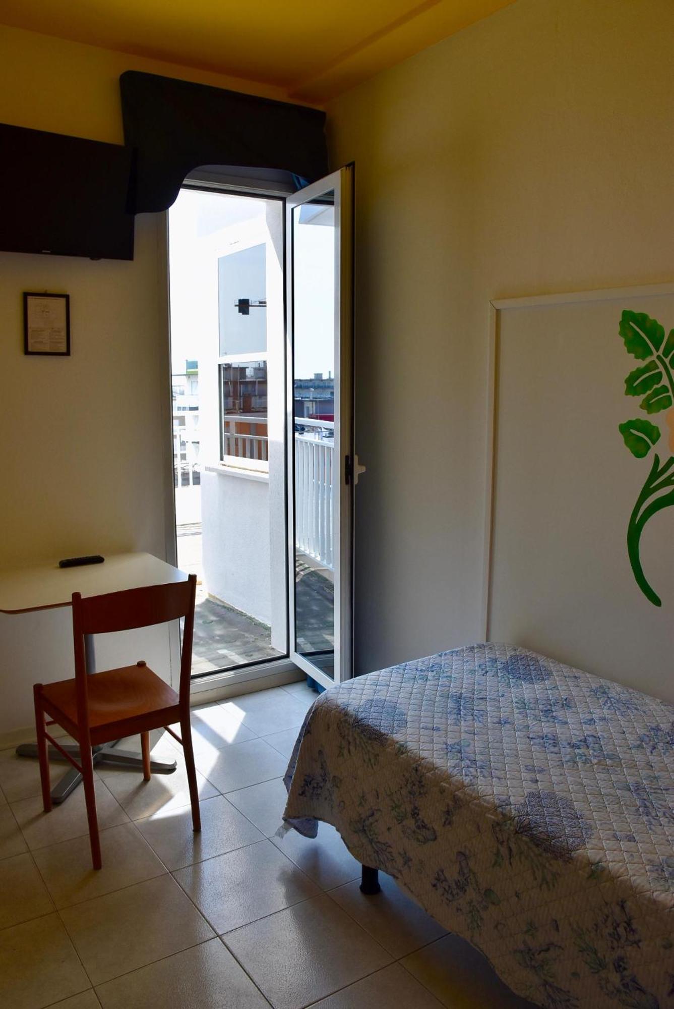 Hotel Portofino Lido di Jesolo Bagian luar foto